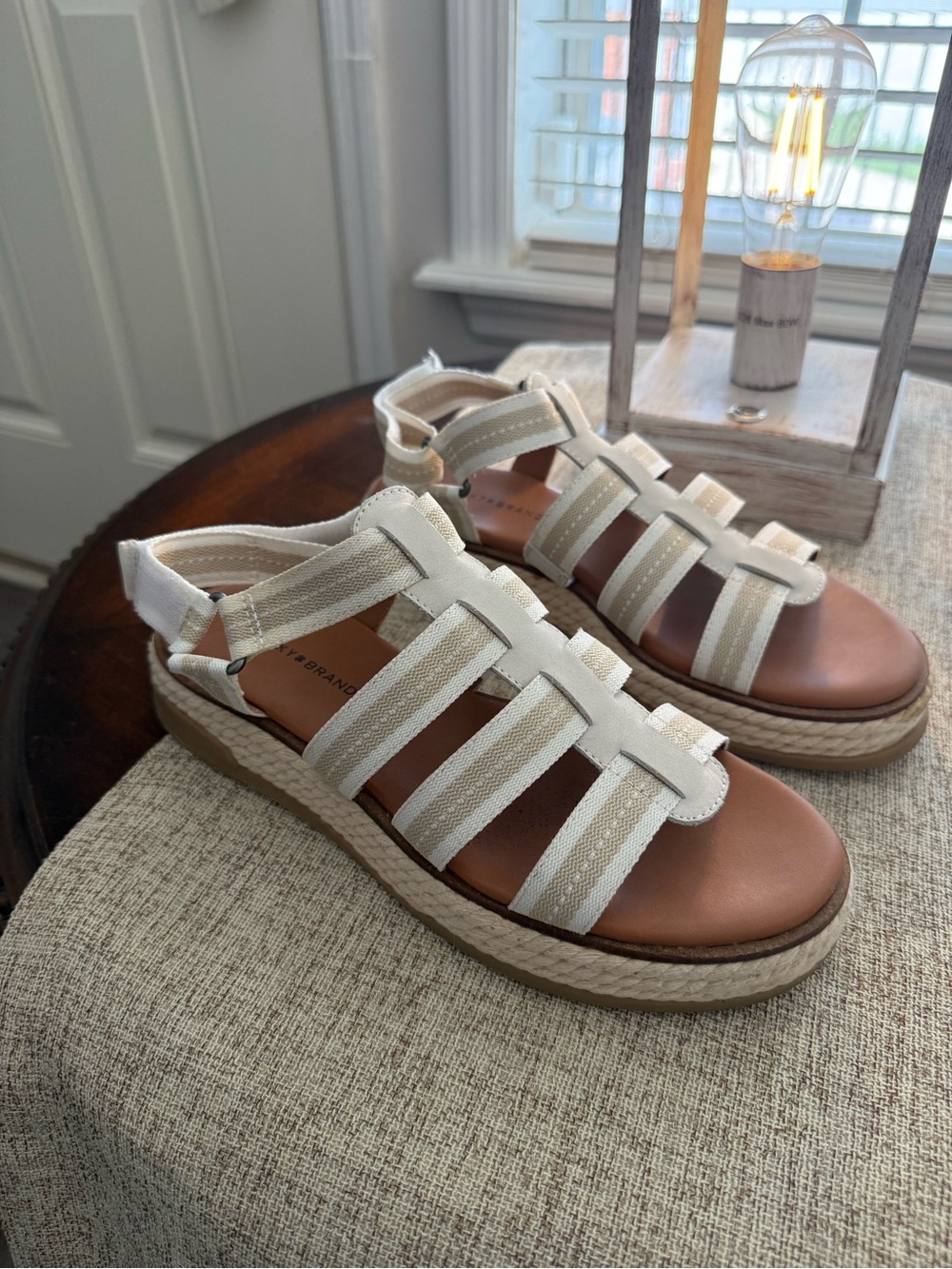 Lucky Brand Women's Cream Sandal